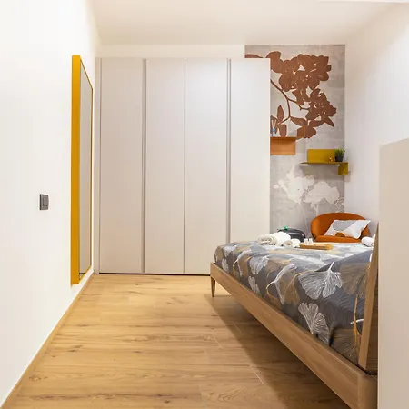 Stile & Storia Vivi Da Corso Adriano Apartment
