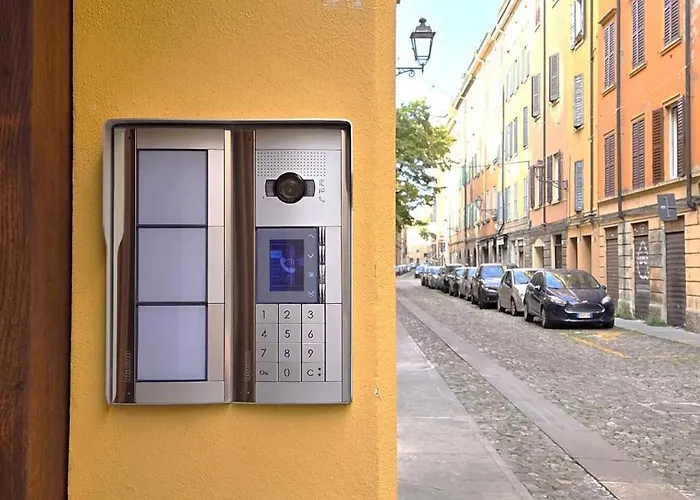 Modena Centro Storico - Ascensore & Pass Ztl * Modena